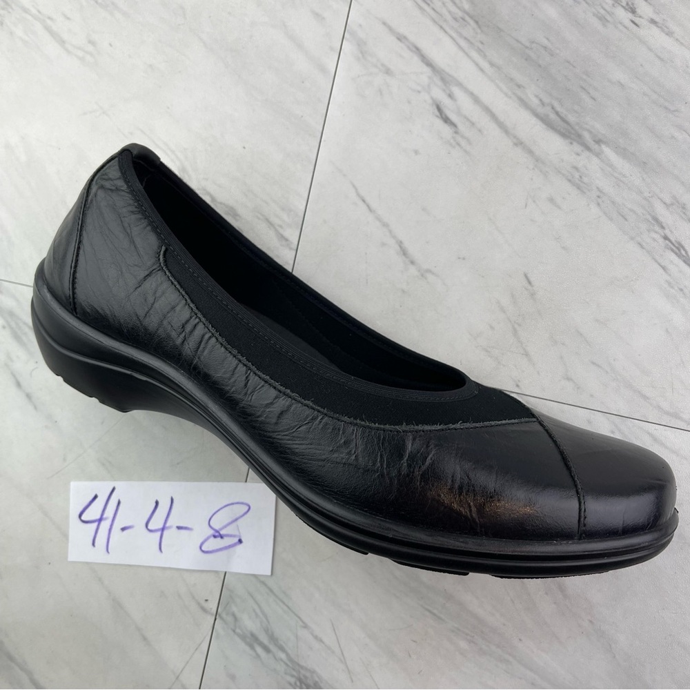 •Romika women’s 41/10.5-11 black leather slip on comfort shoes loafers